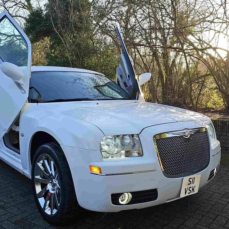 Chrysler Bentley Style Limousine 8 Seater